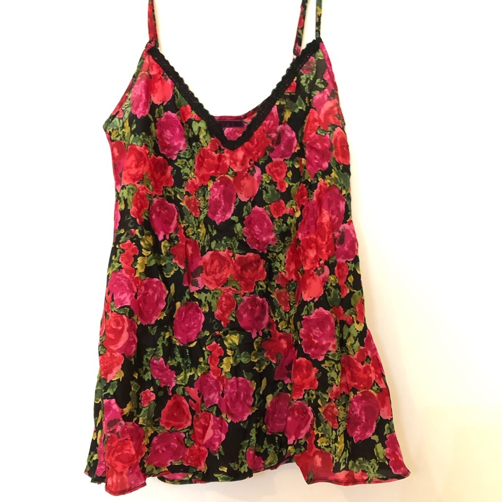 🌹🌷Vibrant silk camisole🌷🌹